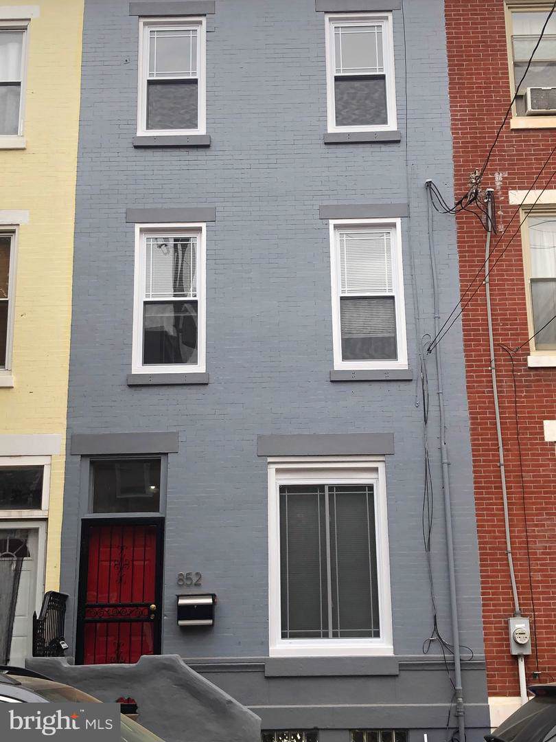 852 Perkiomen Street - Photo 1