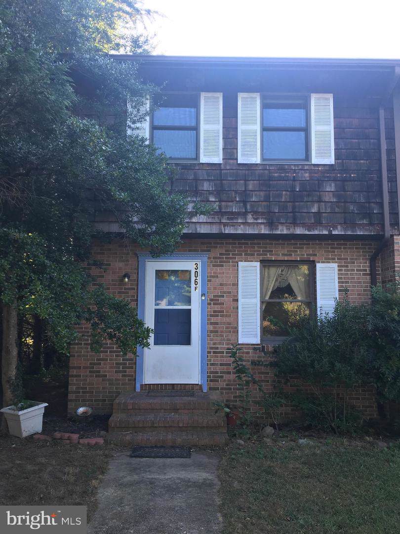 306 4TH Street - Photo 1
