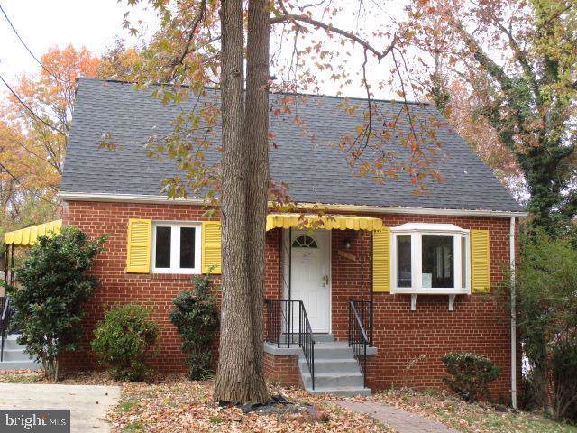 3904 Hemlock Place - Photo 1
