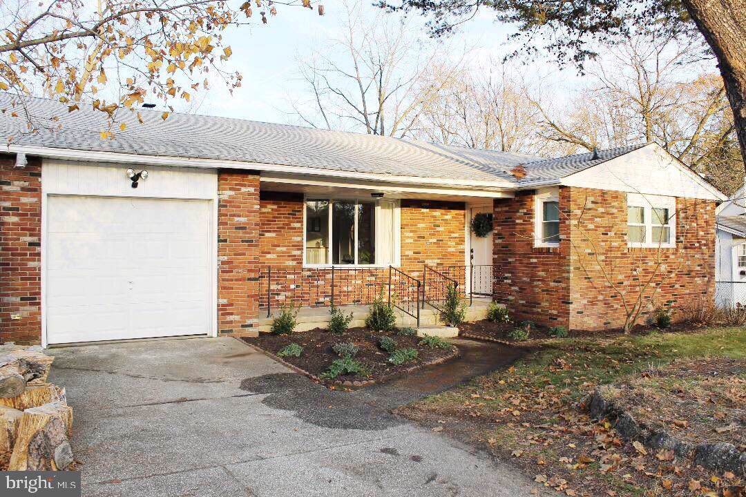 61 Brown Avenue - Photo 1
