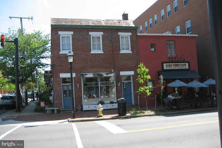 1400, 1400A King Street - Photo 1