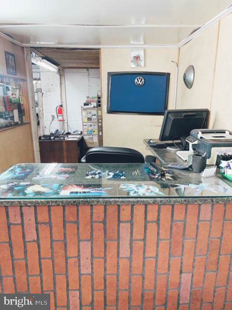 10926 York Road - Photo 1