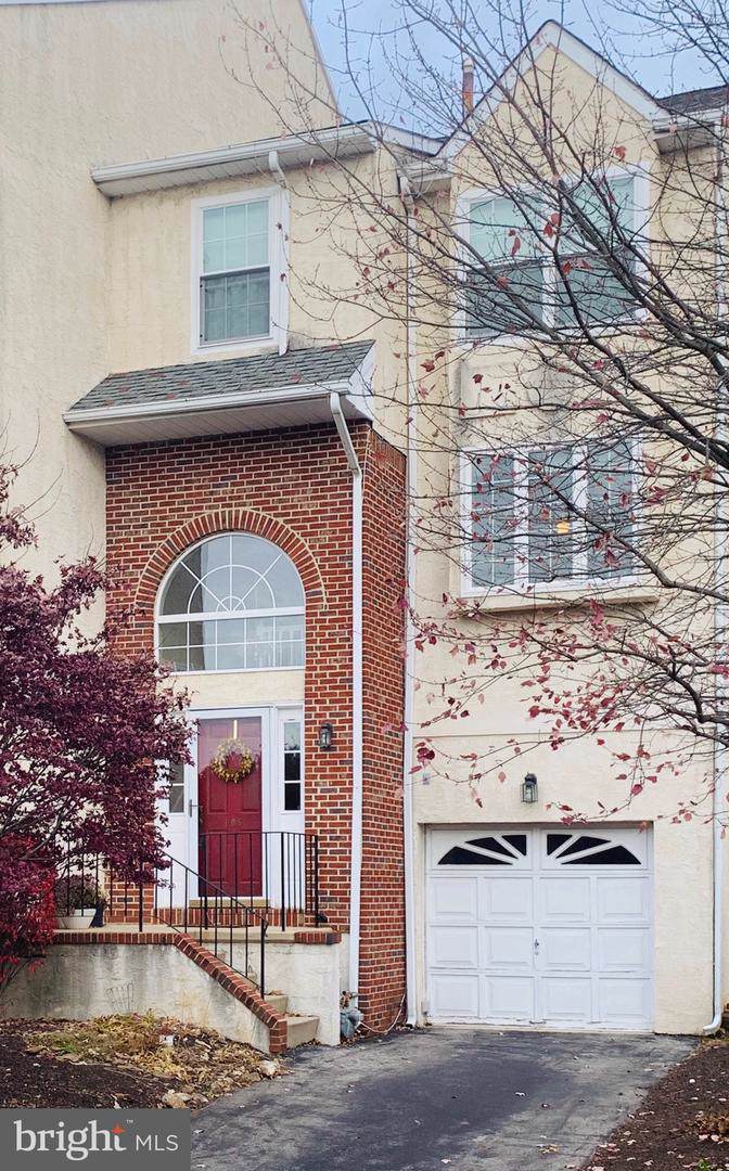 106 Campbell Drive - Photo 1