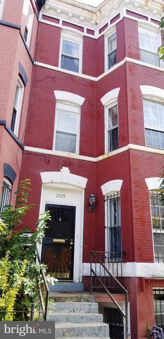 2829 11TH Street - Photo 1