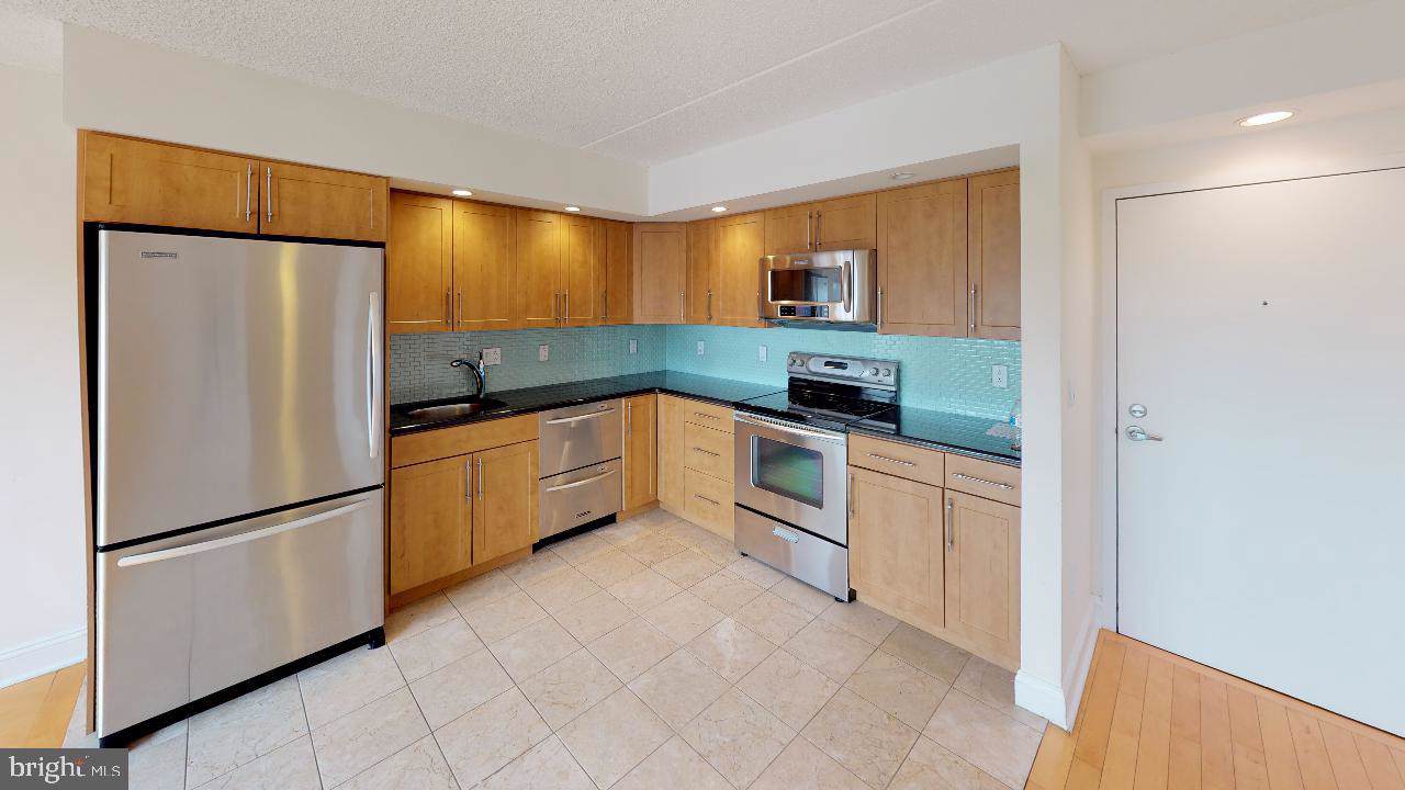 530 2ND Street - Photo 1