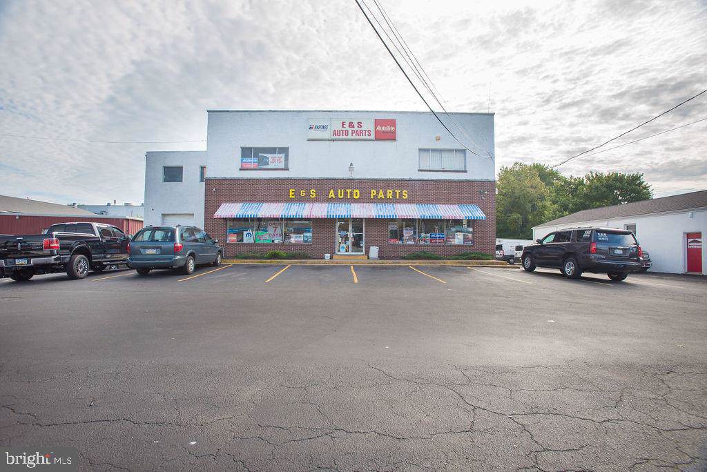 3335 Market Street - Photo 1