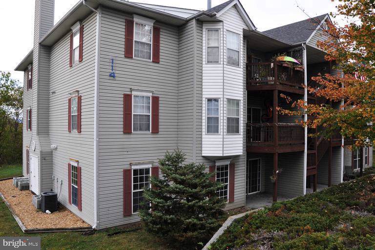 114 Timberlake Terrace - Photo 1