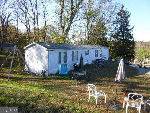 653 Baumgardner Road - Photo 1