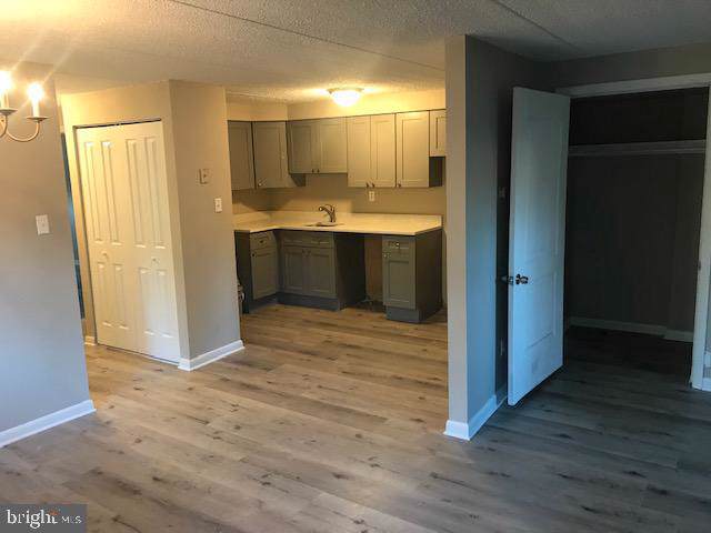 420 Woodland Avenue - Photo 1