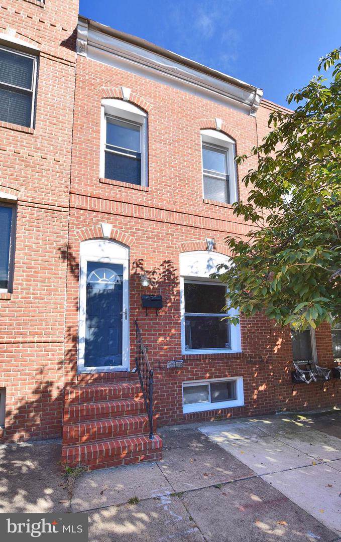 917 Clinton Street - Photo 1