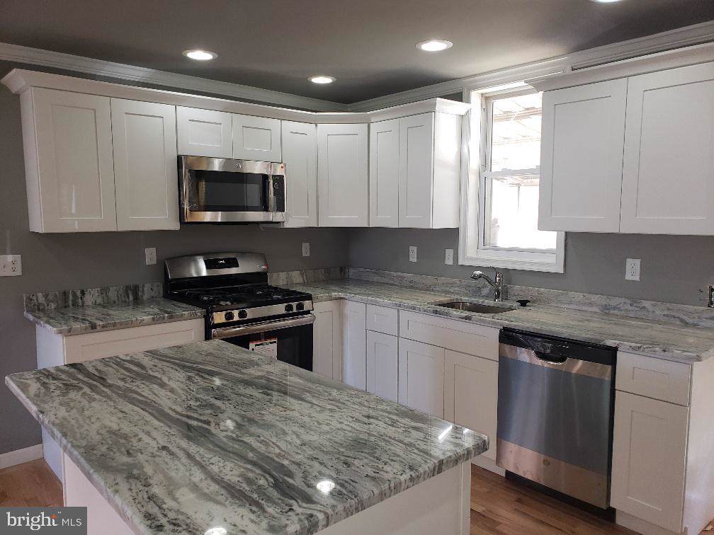 142 Woodland Avenue - Photo 1