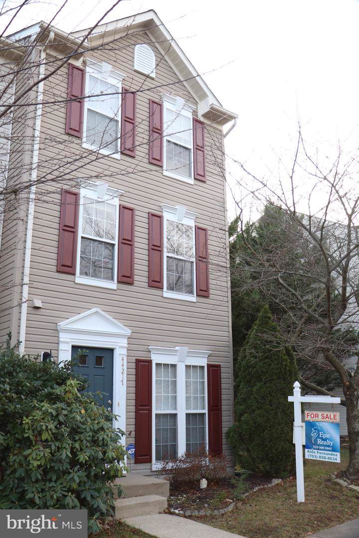 44217 Litchfield Terrace - Photo 1