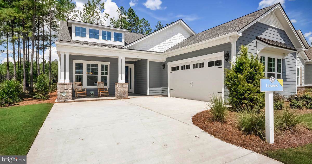 212 Northern Oak Street - Photo 1