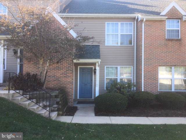 305 Peters Way - Photo 1