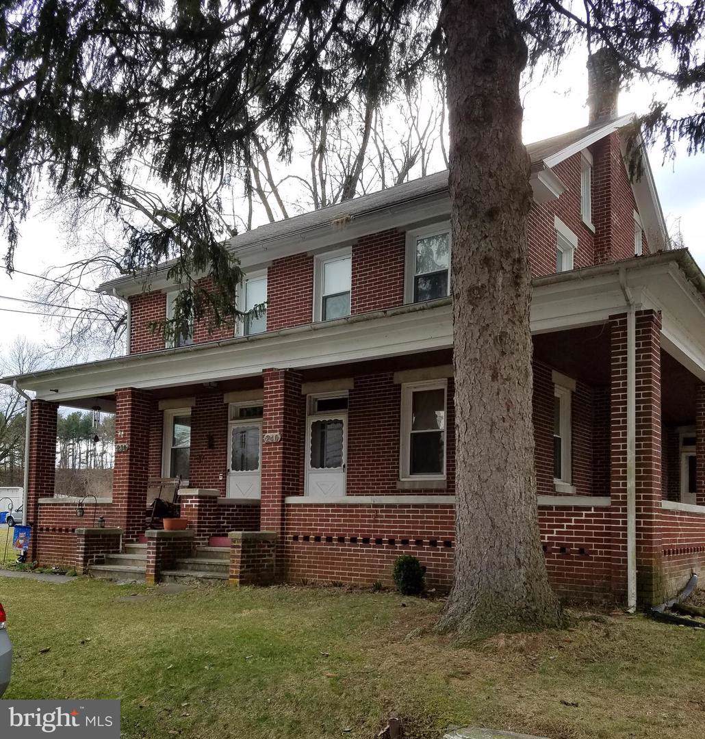 230 240 Old Laudermilch Road - Photo 1