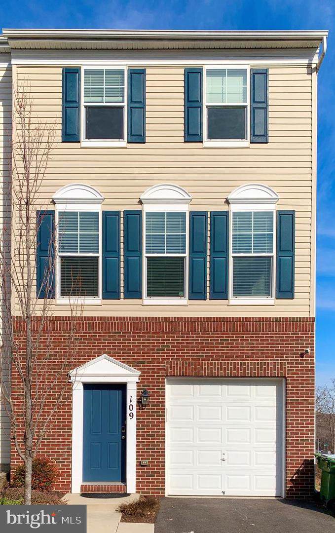 109 Lantana Lane - Photo 1