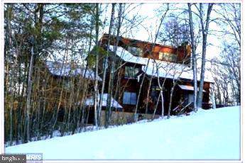 82 Scott Road - Photo 1