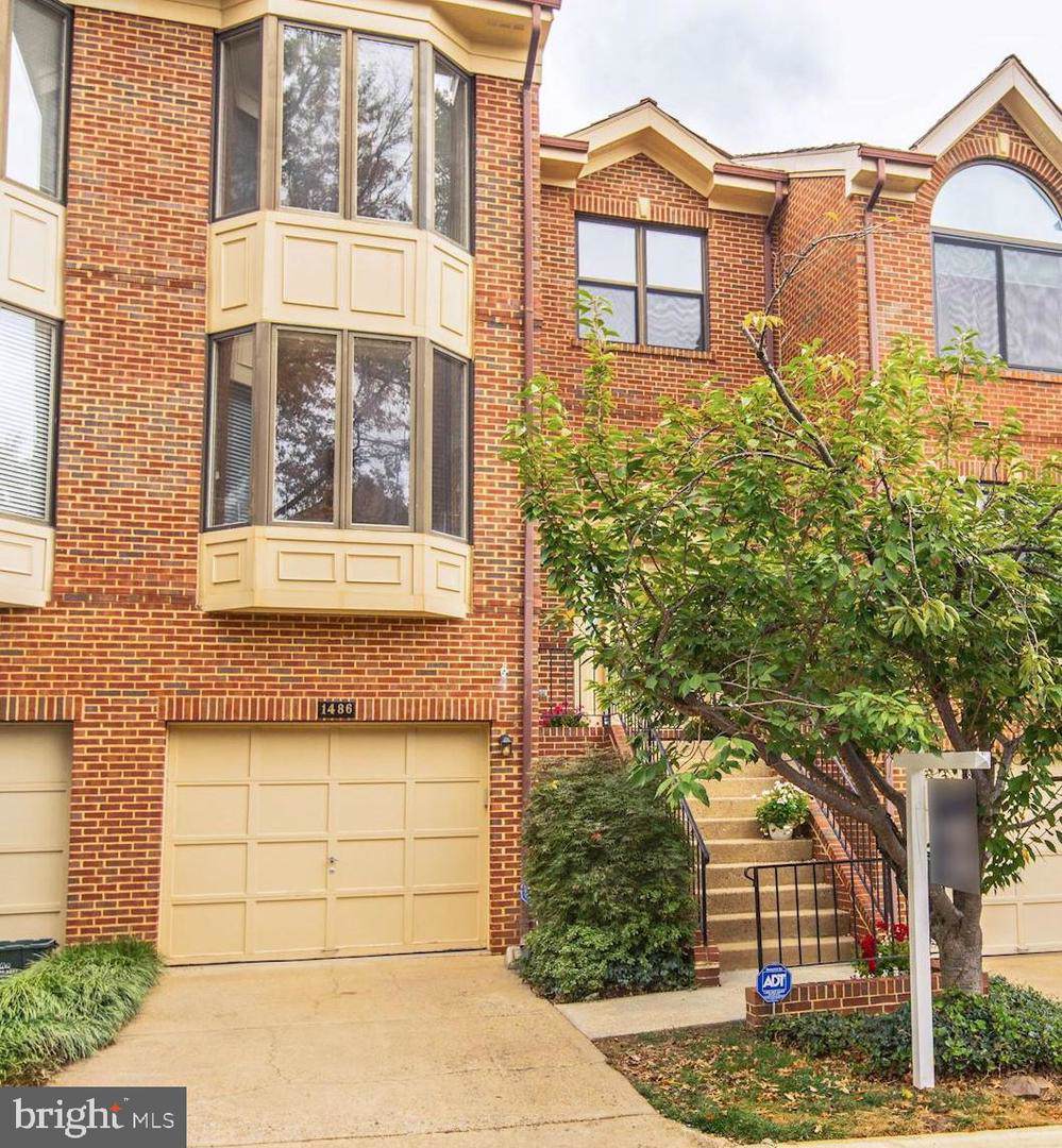 1486 Hampton Hill Circle - Photo 1