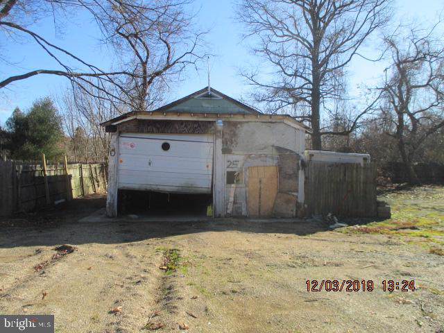 257 Pine Street - Photo 1