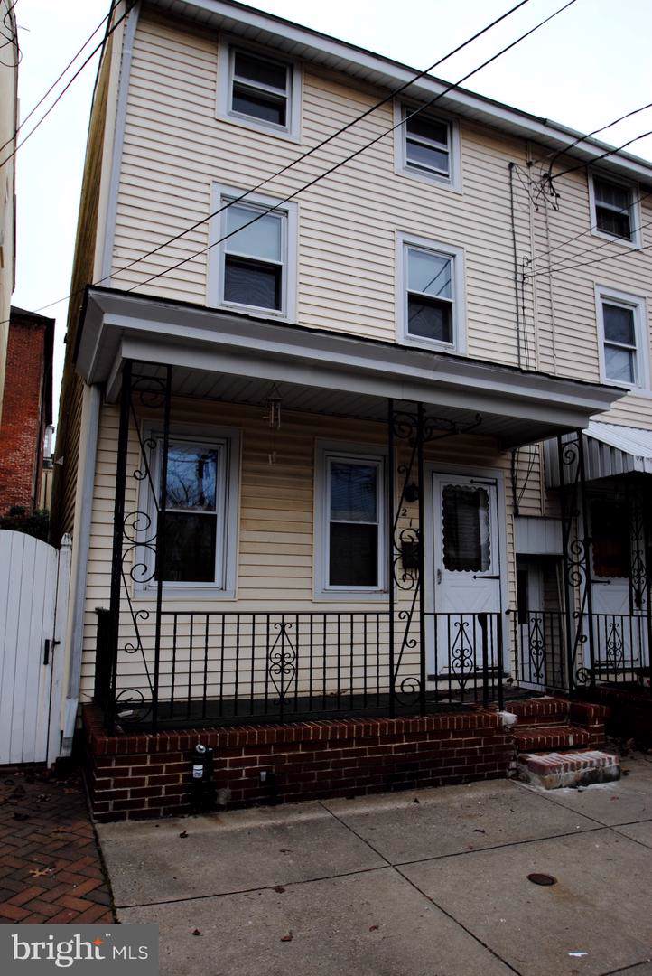 216 Saint Mary Street - Photo 1