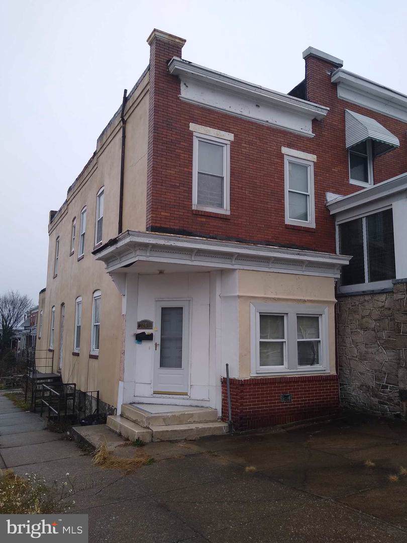 1241 Ellwood Avenue - Photo 1