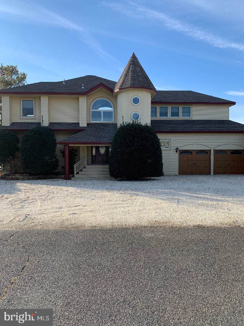 256 Pompano Drive - Photo 1