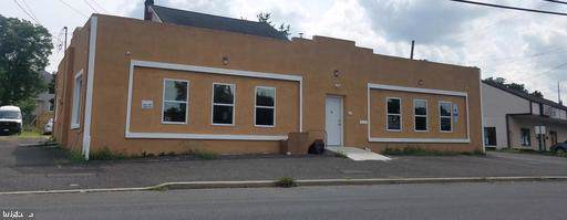 812 Broad Street - Photo 1