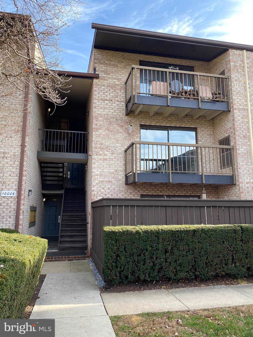 10006 Stedwick Road - Photo 1