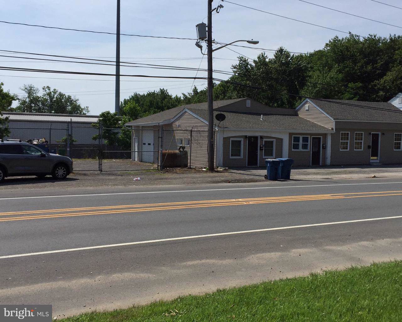 1021 River Road - Photo 1