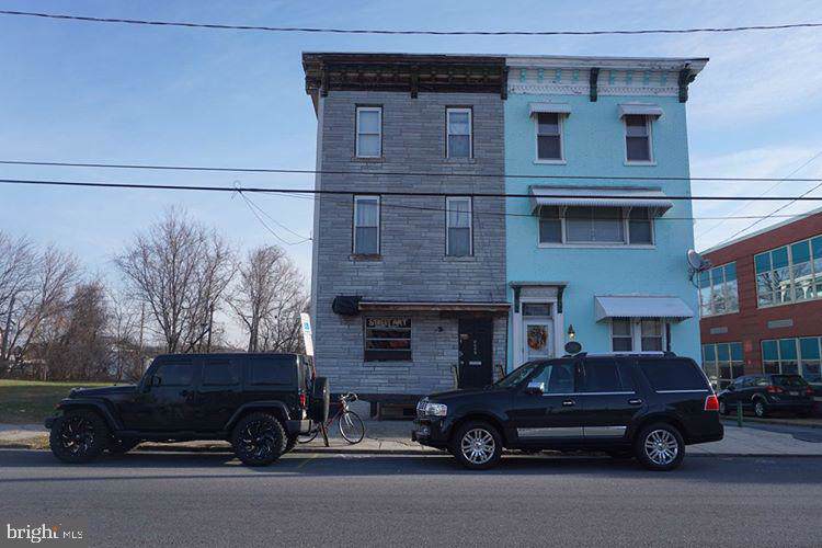 1727 6TH Street - Photo 1