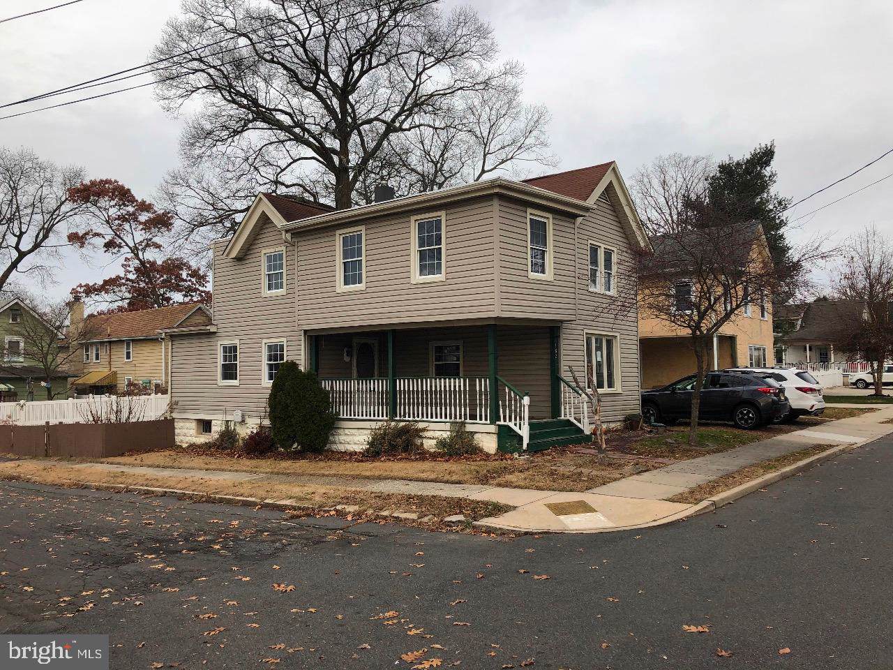 462 Boulevard Avenue - Photo 1