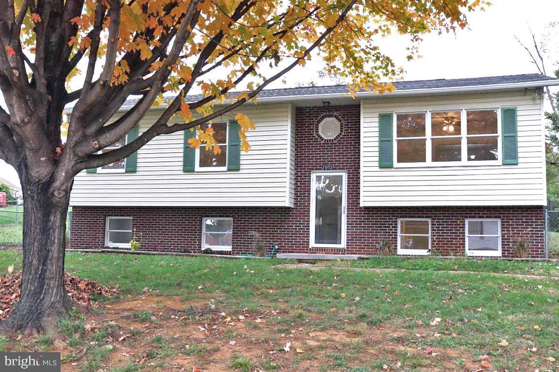 1002 Stuart Drive - Photo 1