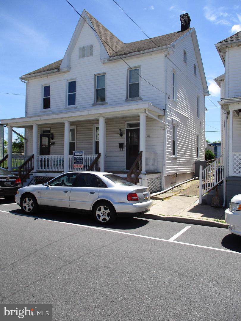 252-254 Mulberry Street - Photo 1