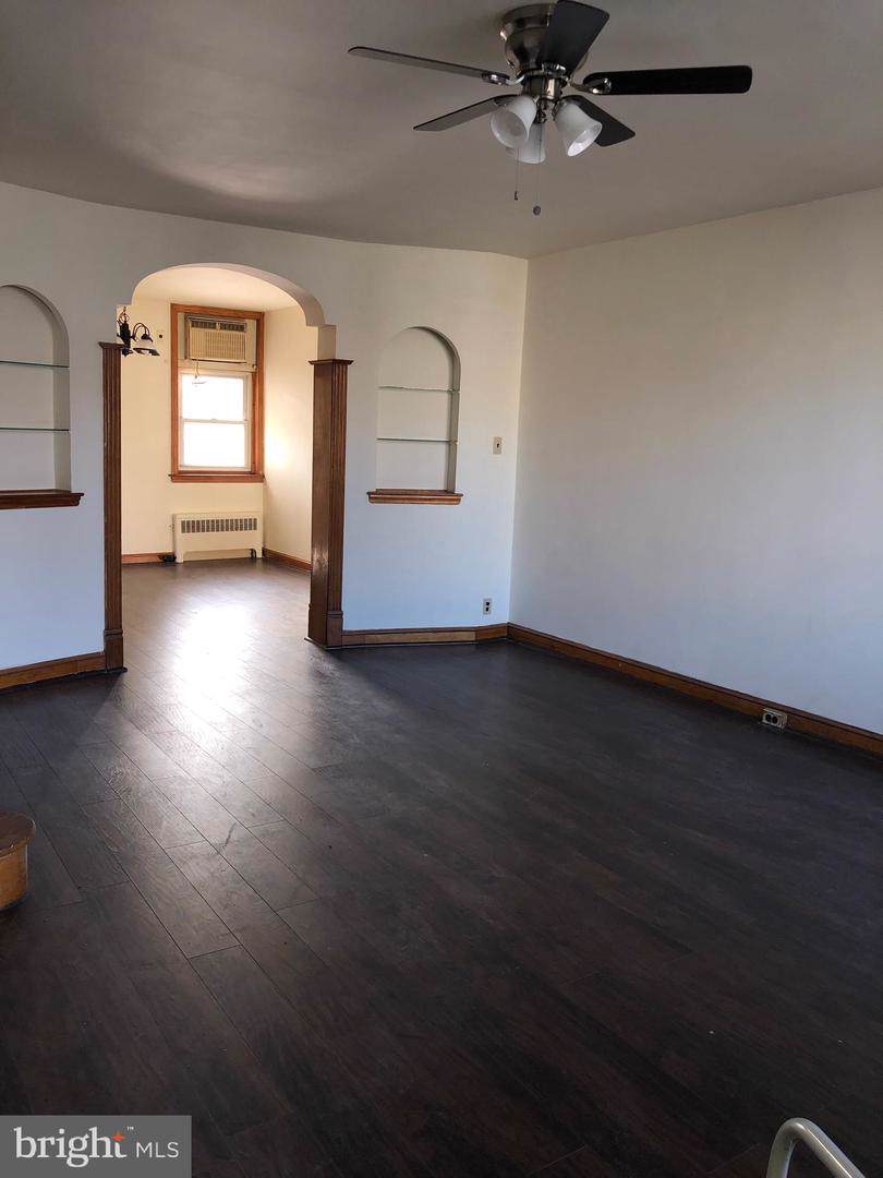 1212 Unruh Avenue - Photo 1
