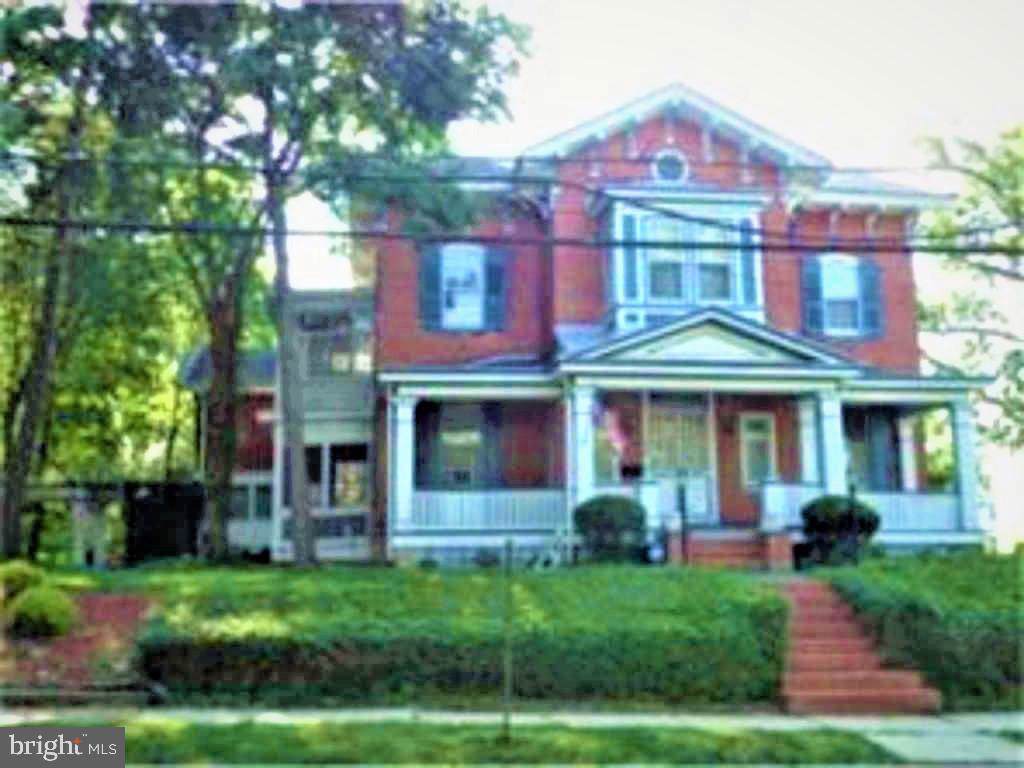 138 Atlantic Street - Photo 1