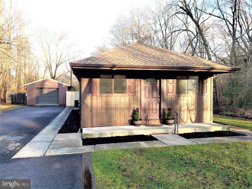 110 Kennilworth Road - Photo 1