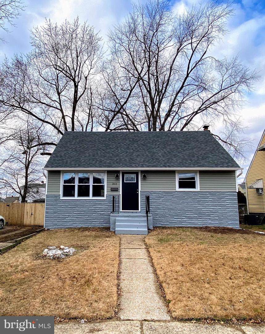 352 Union Avenue - Photo 1