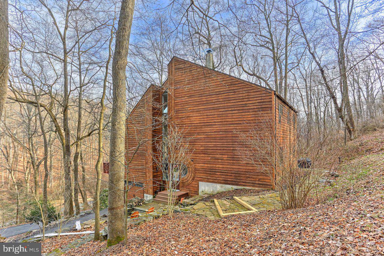 690 Kendale Road - Photo 1