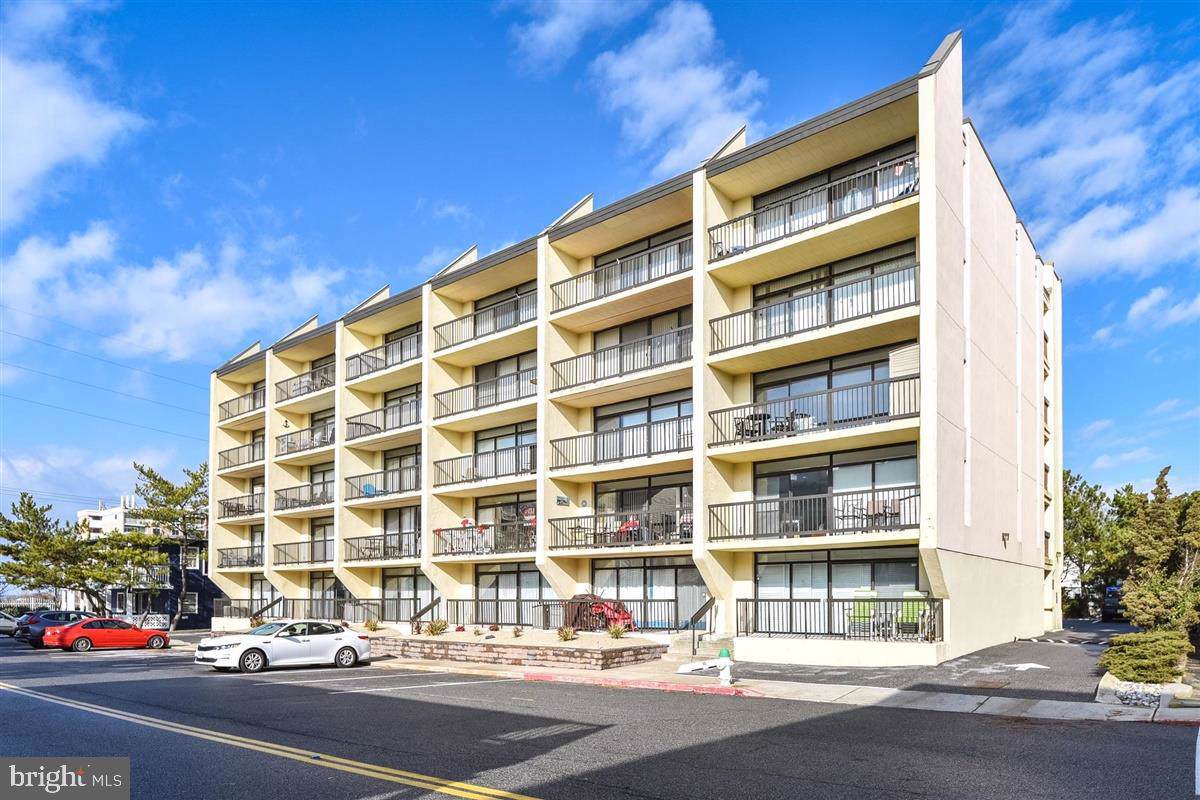 12 42ND Street - Photo 1
