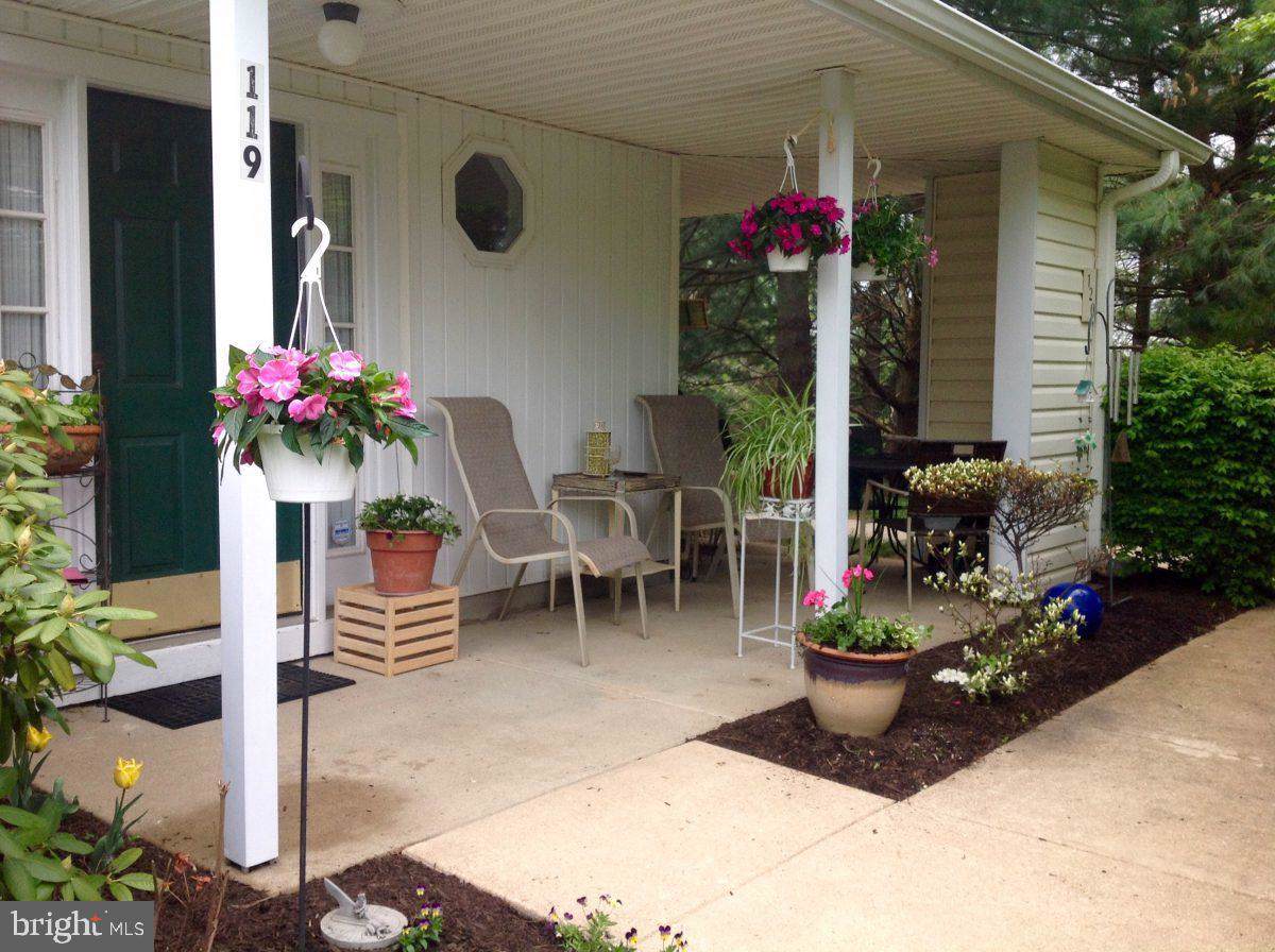 119 Briarcliff Court - Photo 1