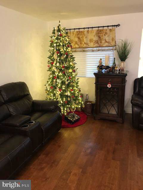 27 Meadowview Drive - Photo 1