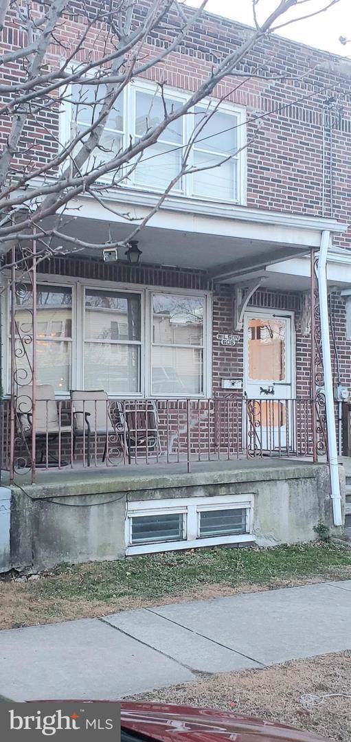 606 Division Street - Photo 1