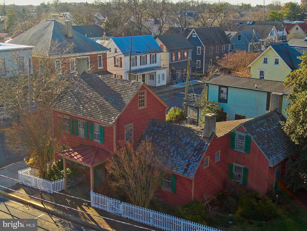 202 W. 3RD - Photo 1