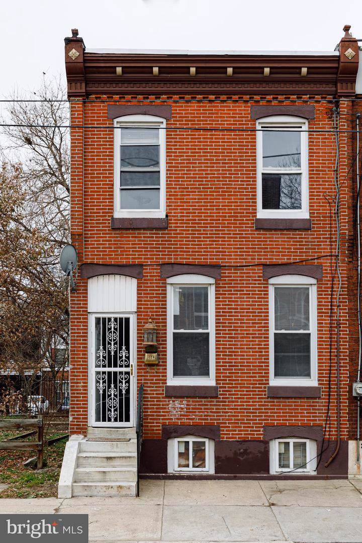 1324 31ST Street - Photo 1