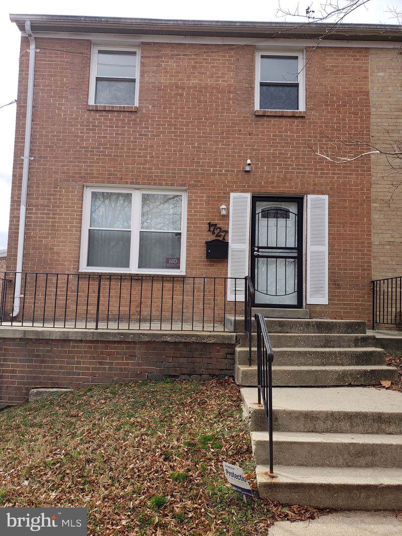 1727 Addison Road - Photo 1