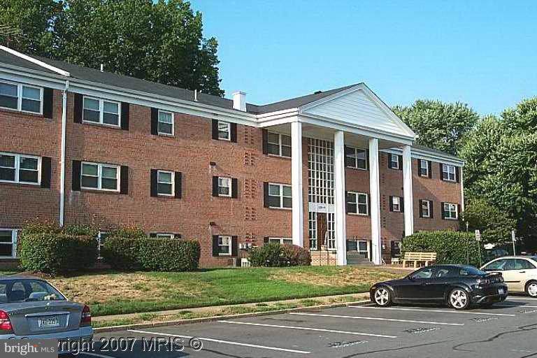 120-4 Washington Street - Photo 1