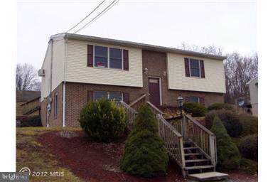 7993 Williamsport Pike - Photo 1