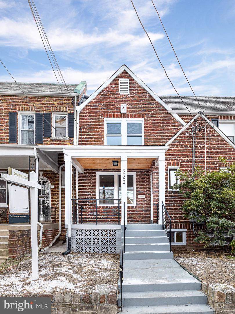 320 Gallatin Street - Photo 1