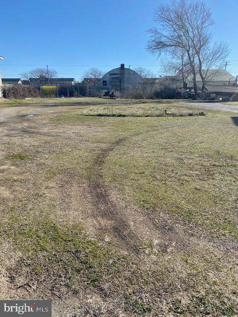 613 Main Street - Photo 1