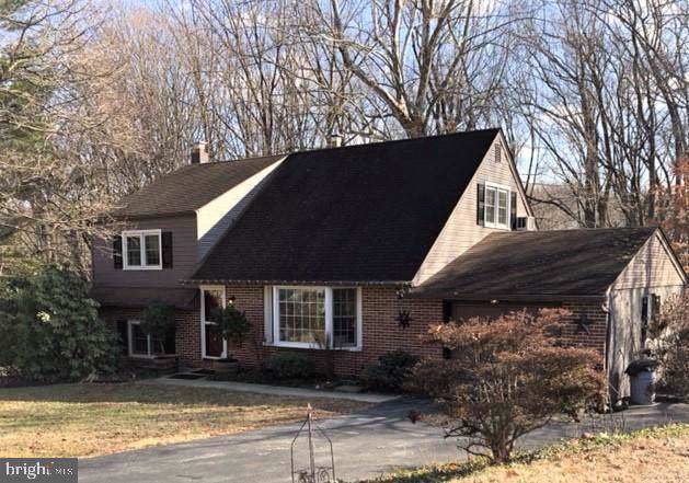 1318 Sherwood Drive - Photo 1